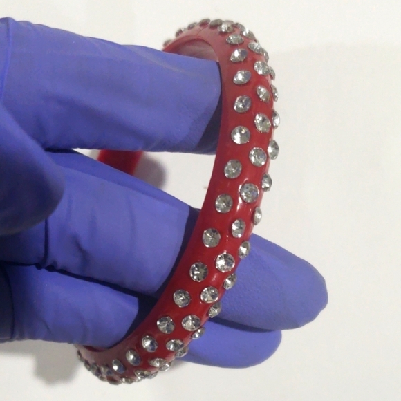 Elegant Red Sparkling Crystal 8-inch Bangle Bracelet - Women's FAshion Jewelry - Picture 1 of 5